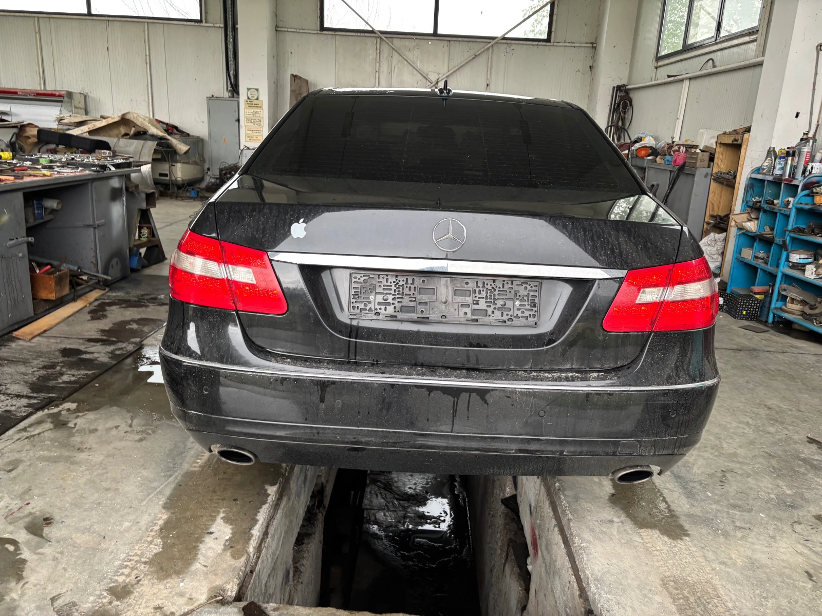 Mercedes-Benz E 350  - изображение 5