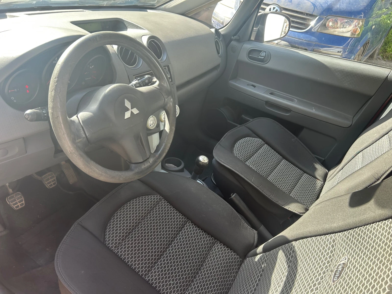 Mitsubishi Colt  - изображение 5
