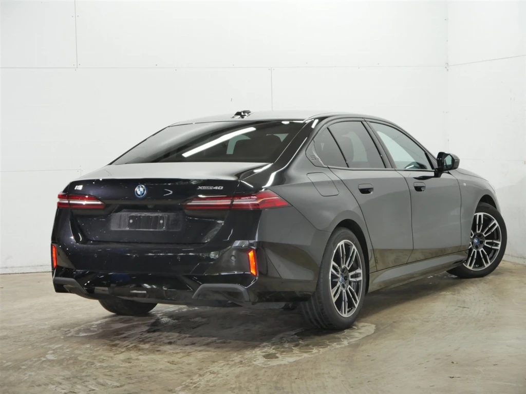 BMW i5 xDrive40 | Mobile.bg   2