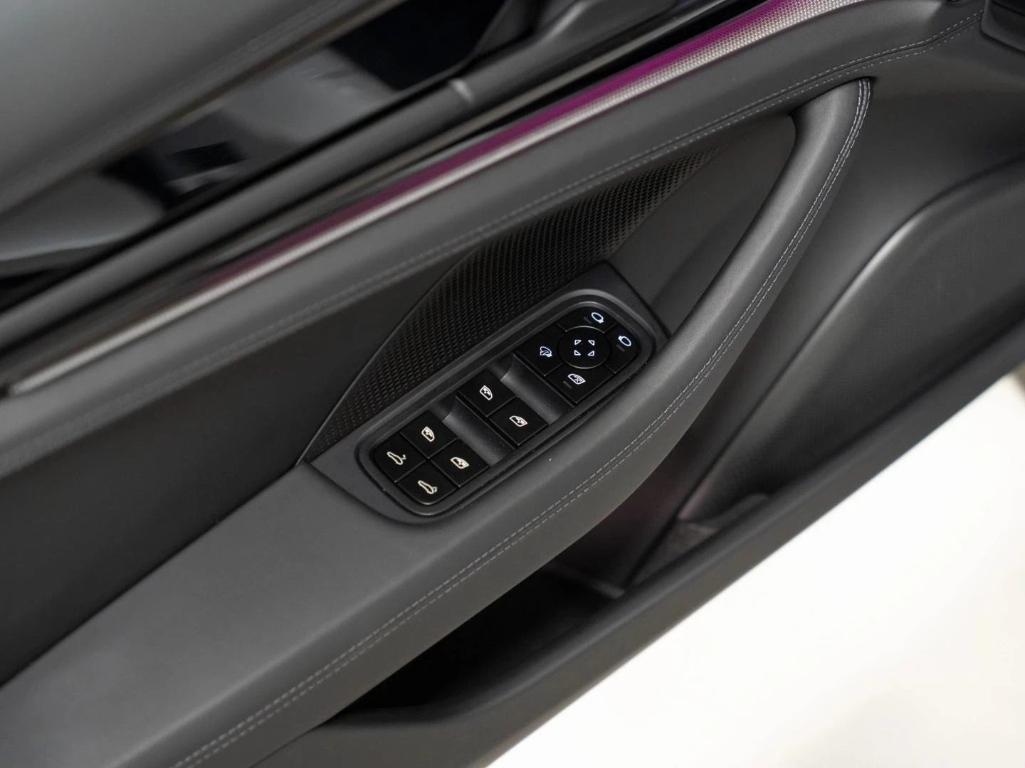 Porsche Panamera 4/FACELIFT/BOSE/MATRIX/PANO/SOFT CLOSE/MEMORY/21/ - изображение 7