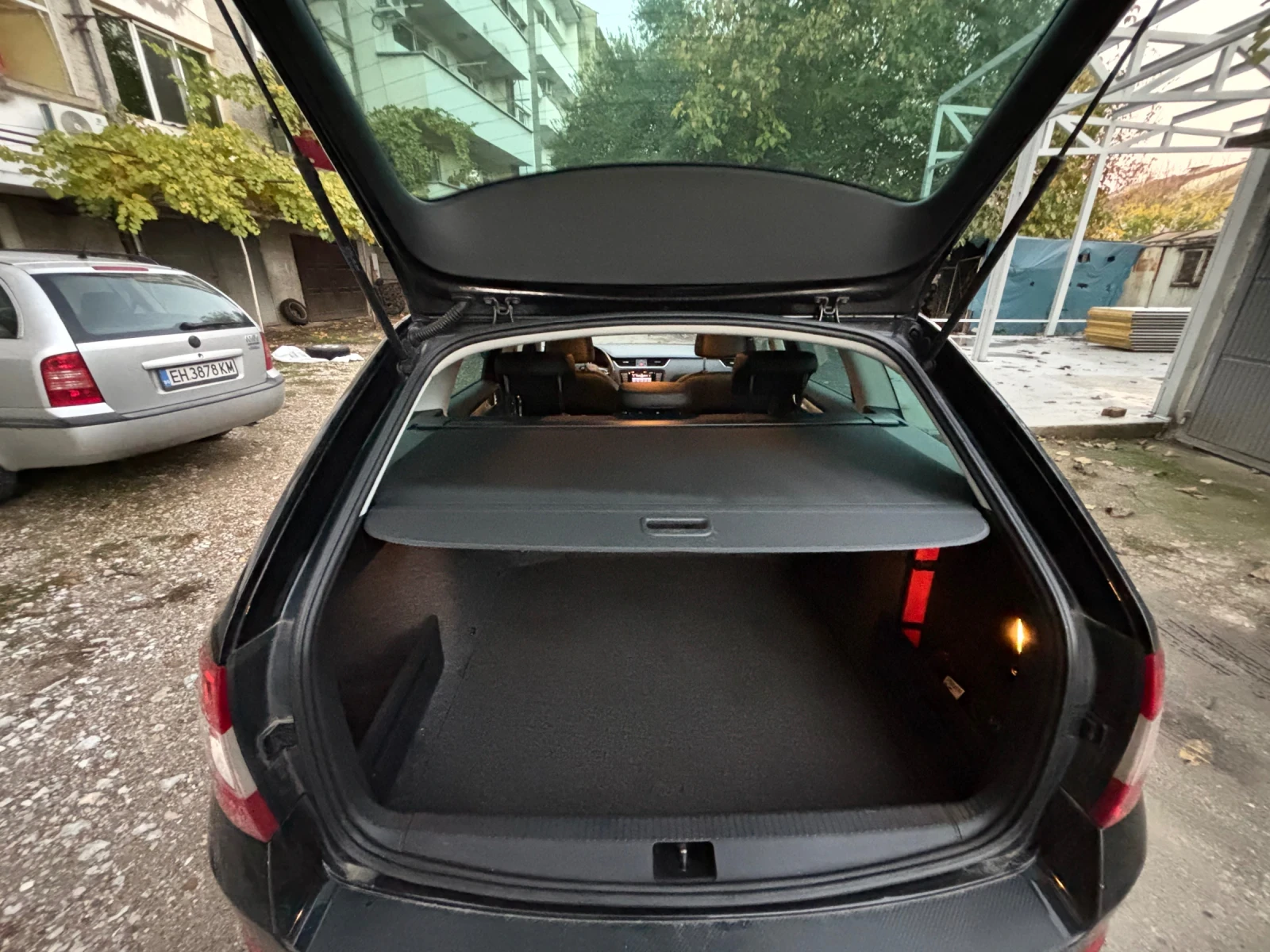 Skoda Octavia 1.6TDI DSG Navi  | Mobile.bg   16