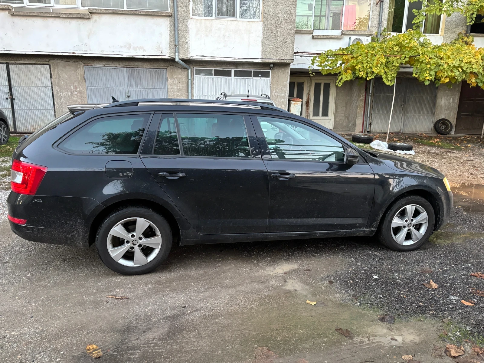 Skoda Octavia 1.6TDI DSG Navi  | Mobile.bg   8