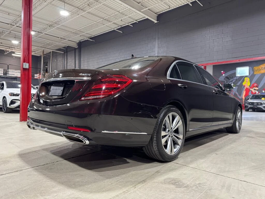 Mercedes-Benz S 560 4MATIC* Burmester* 360* Обдух* Масаж* Pano - изображение 2