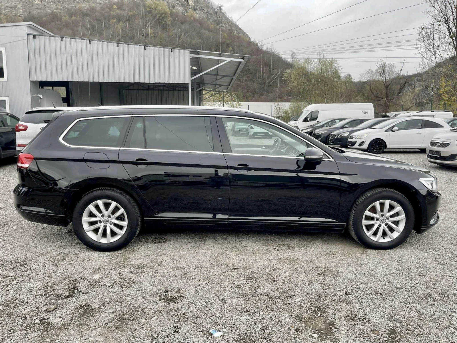 VW Passat 2.0TDI-150к.с-LED-NAVI-ПАНОРАМА-САМОПАРКИРАНЕ - изображение 6