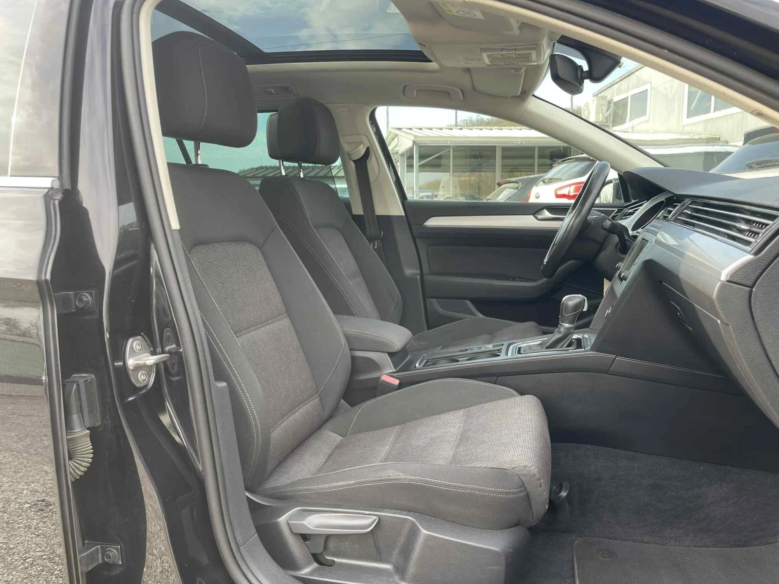 VW Passat 2.0TDI-150.-LED-NAVI--.- | Mobile.bg   16