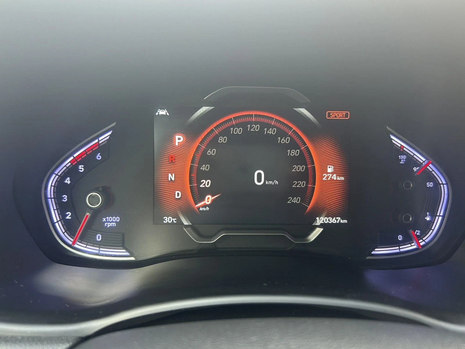 Hyundai I30 1.6CRDI Full full , снимка 13 - Автомобили и джипове - 55771733