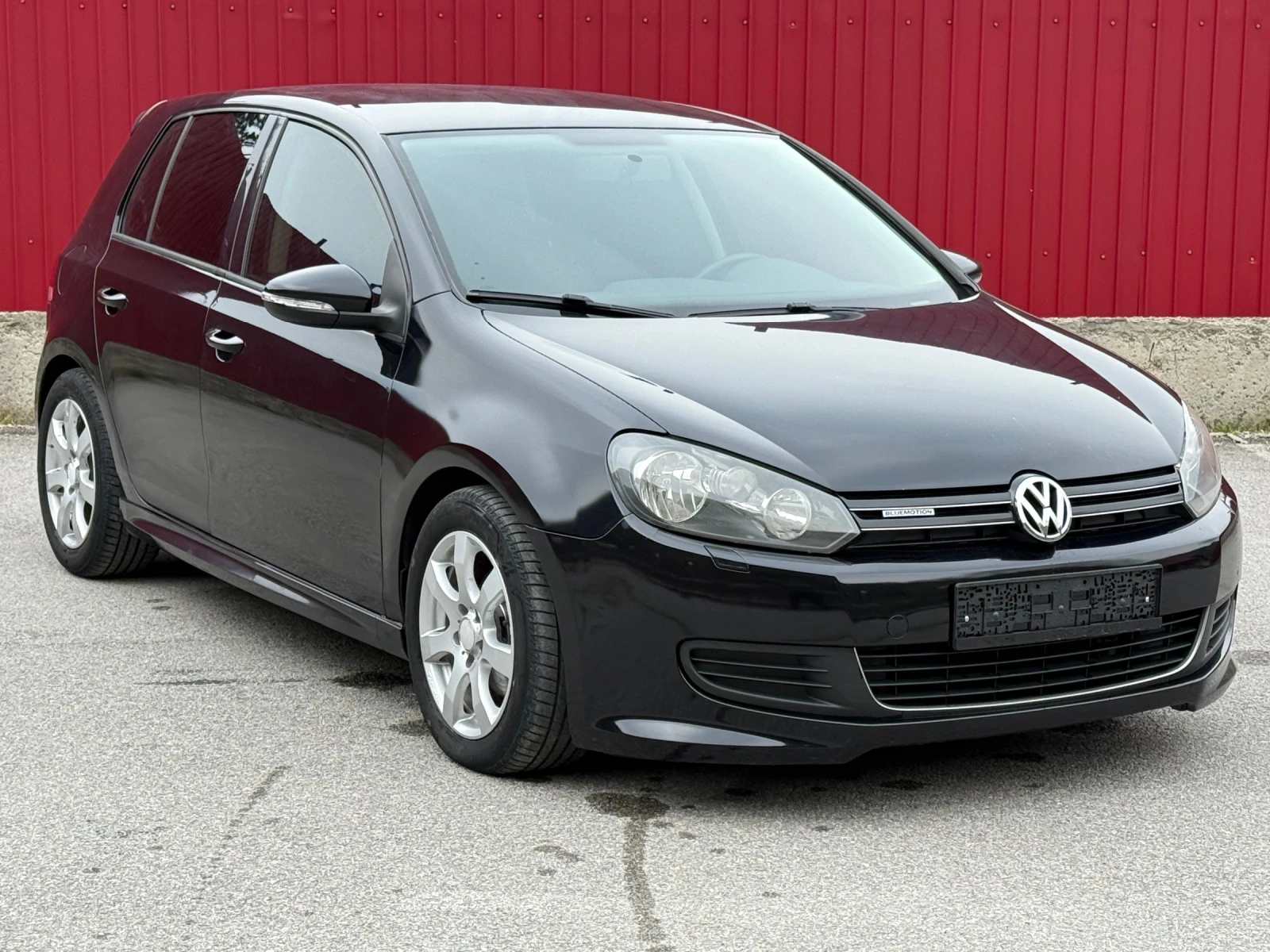 VW Golf 1.6TDI R-line* Klimatronik* EURO5, снимка 5 - Автомобили и джипове - 52861996