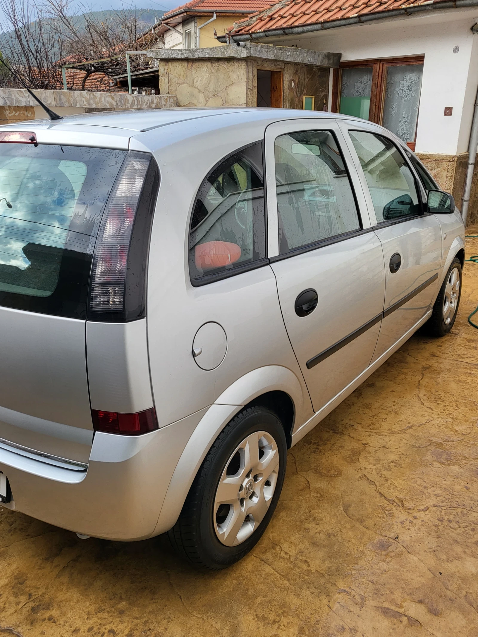 Opel Meriva 1.4i Заводска GAZ - изображение 3