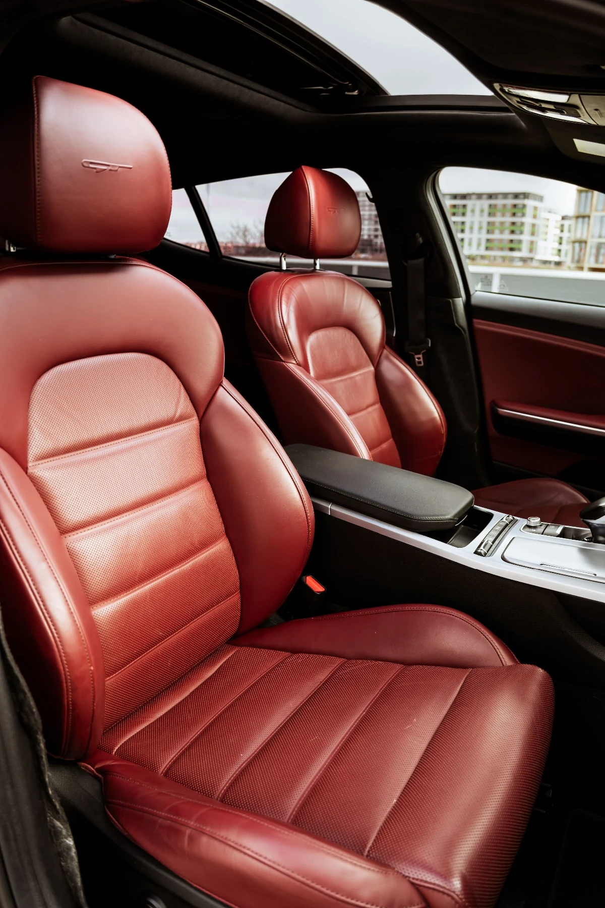 Kia Stinger GT2 | Mobile.bg � ����������� 10