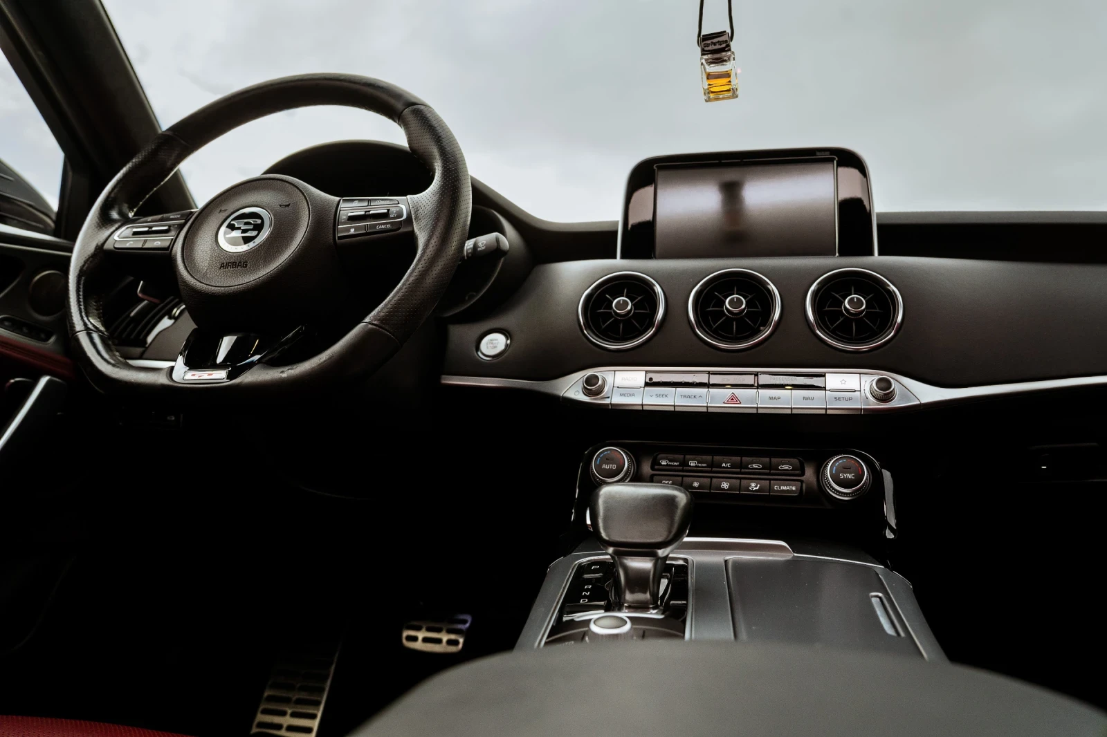 Kia Stinger GT2 | Mobile.bg � ����������� 12