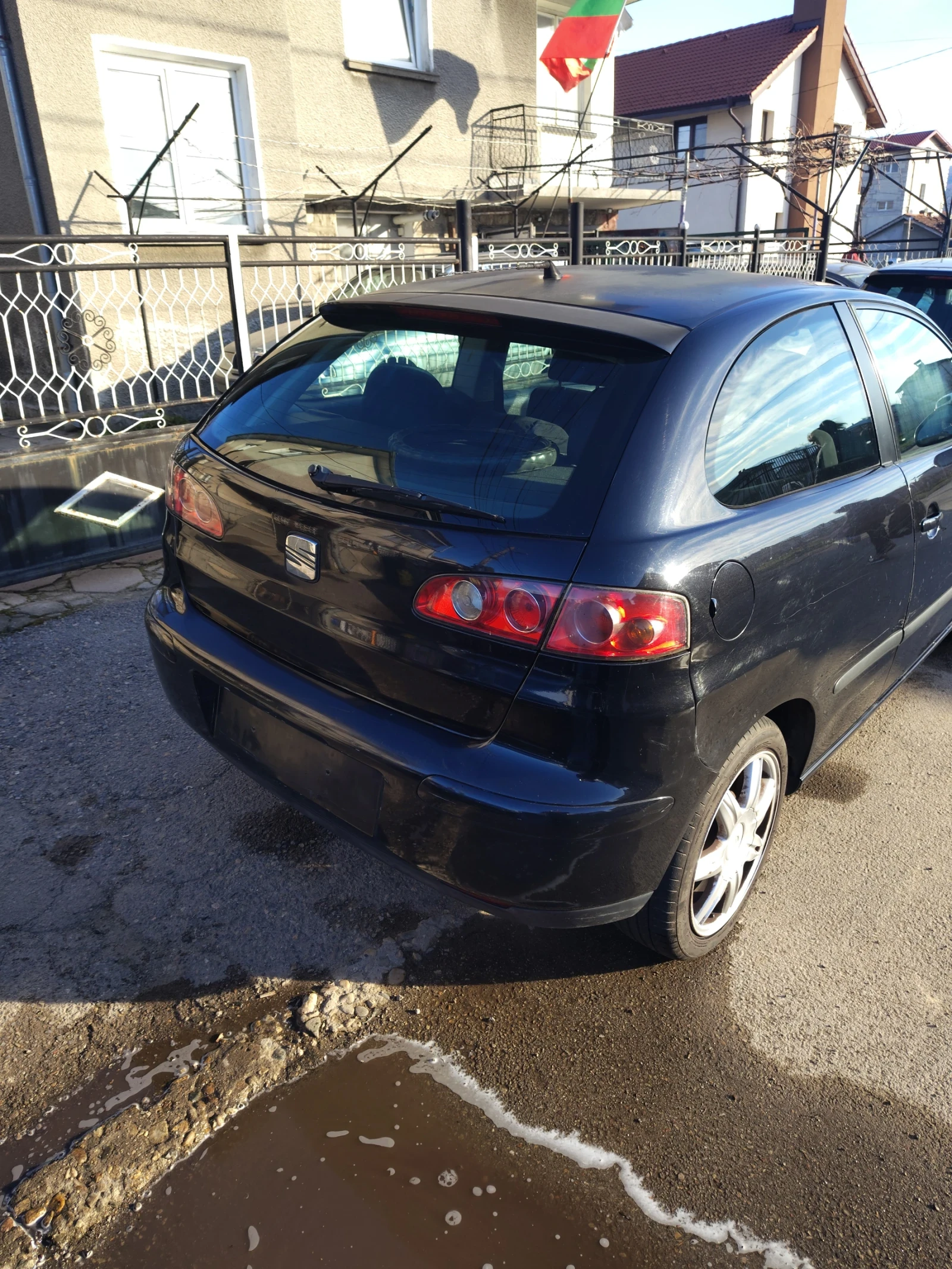 Seat Ibiza, снимка 2 - Автомобили и джипове - 53788405