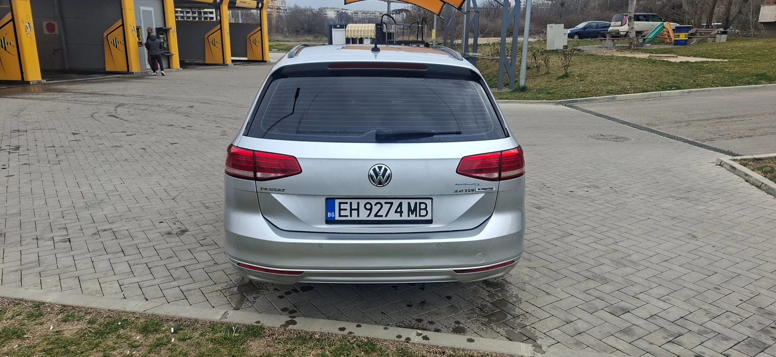 VW Passat 2.0TDI, снимка 5 - Автомобили и джипове - 54029294