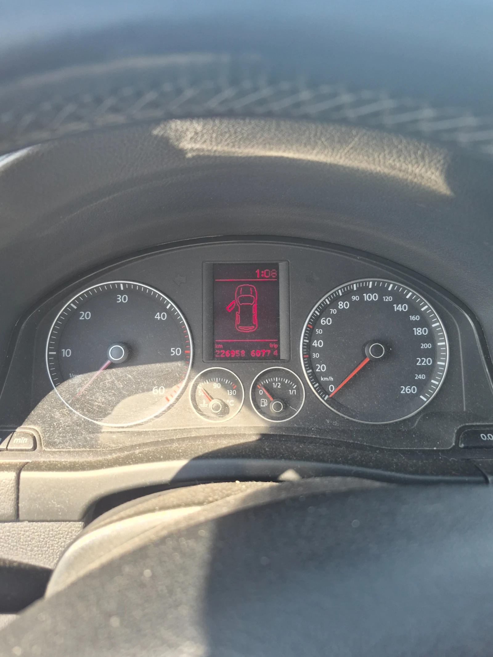 VW Golf Plus 2.0, снимка 10 - Автомобили и джипове - 54041713