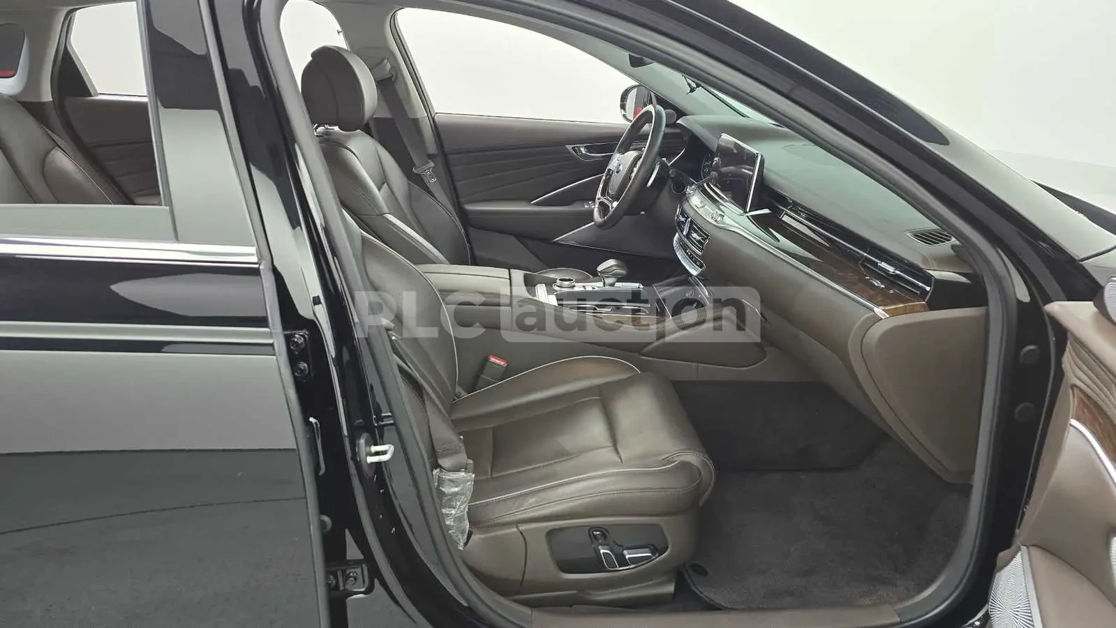 Kia K9, снимка 11 - Автомобили и джипове - 54206372