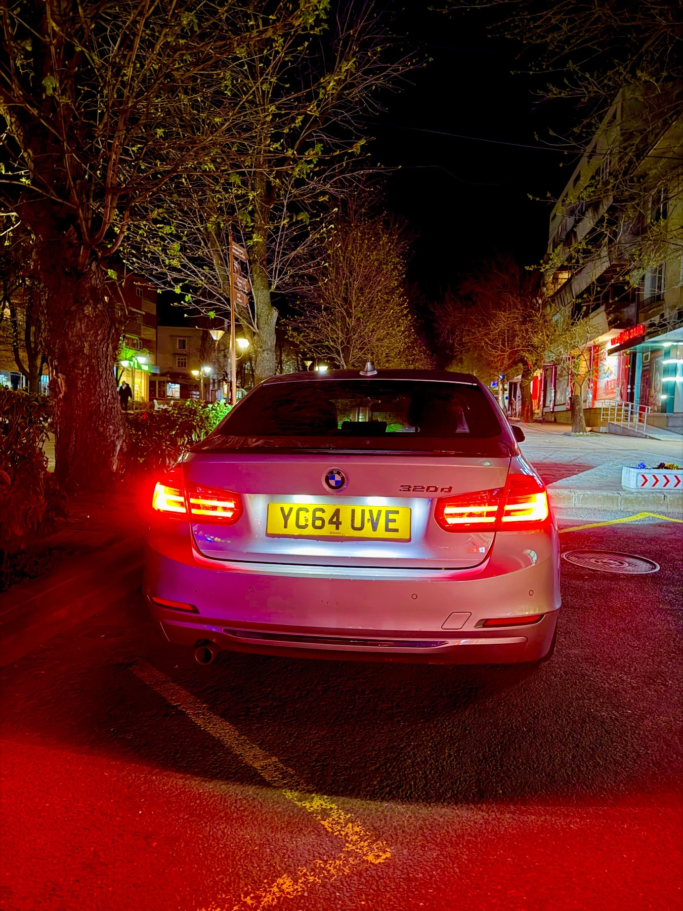 BMW 320 Luxury Packet , снимка 4 - Автомобили и джипове - 54222242