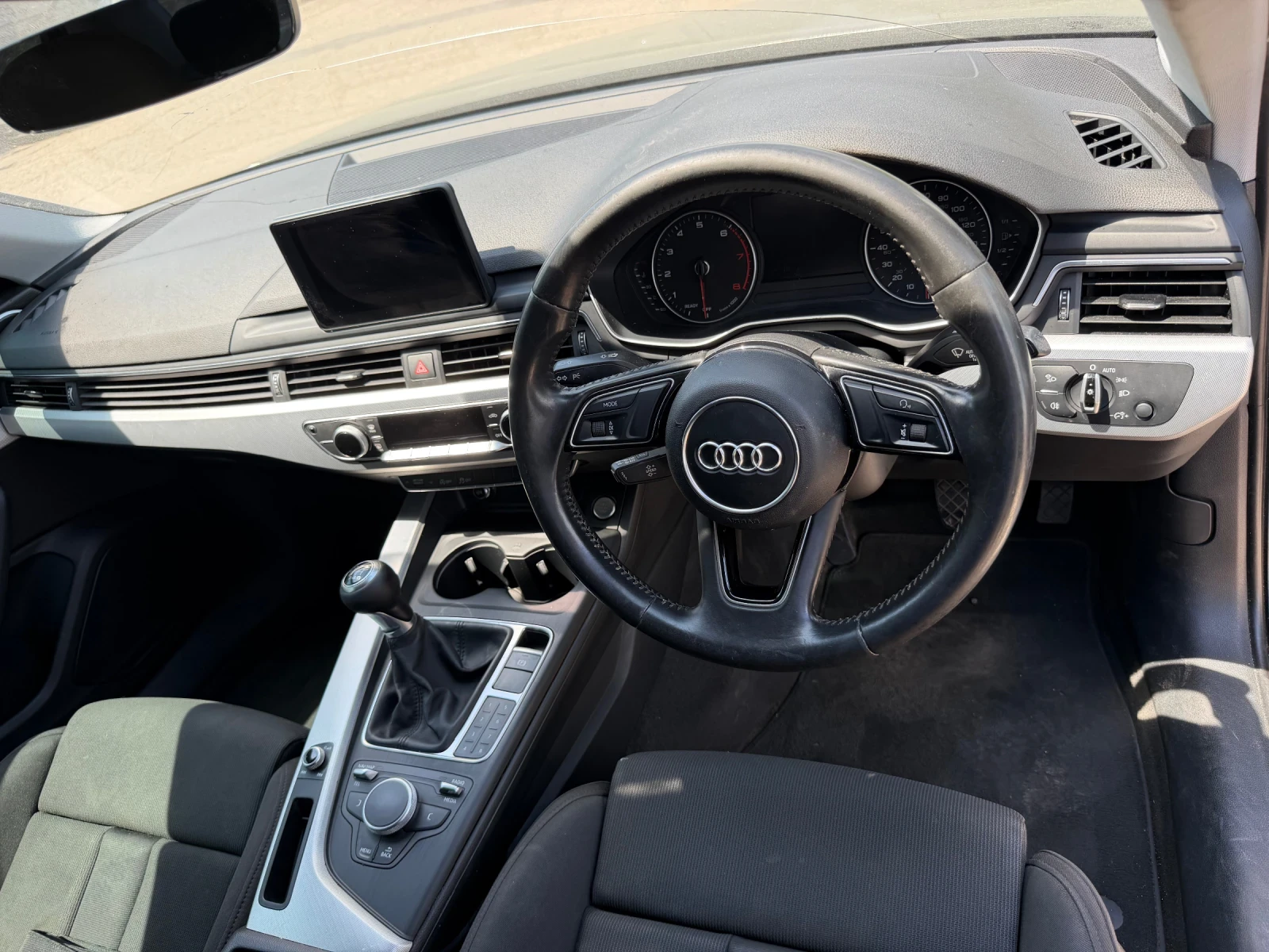 Audi A4 1.4tfsi , снимка 7 - Автомобили и джипове - 54459348