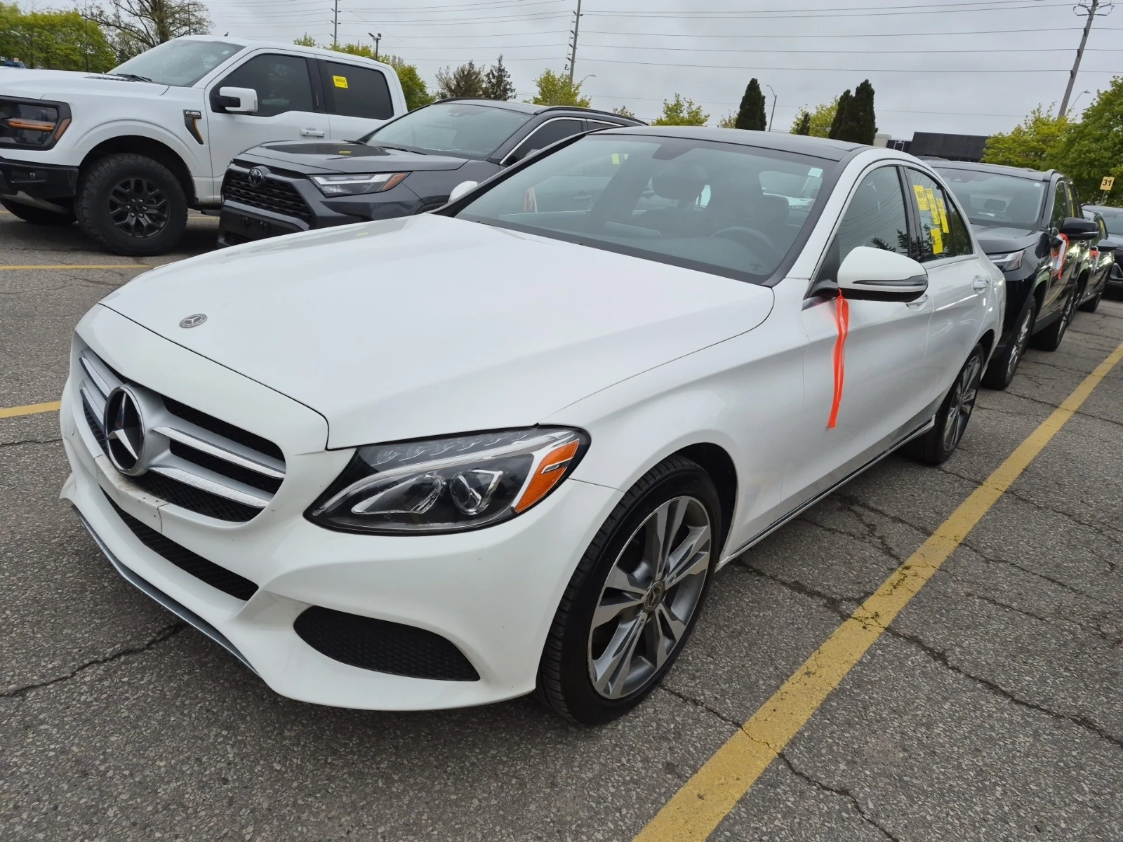 Mercedes-Benz C 300 * * CARFAX * * АВТО КРЕДИТ * * Цена до БГ * * 
