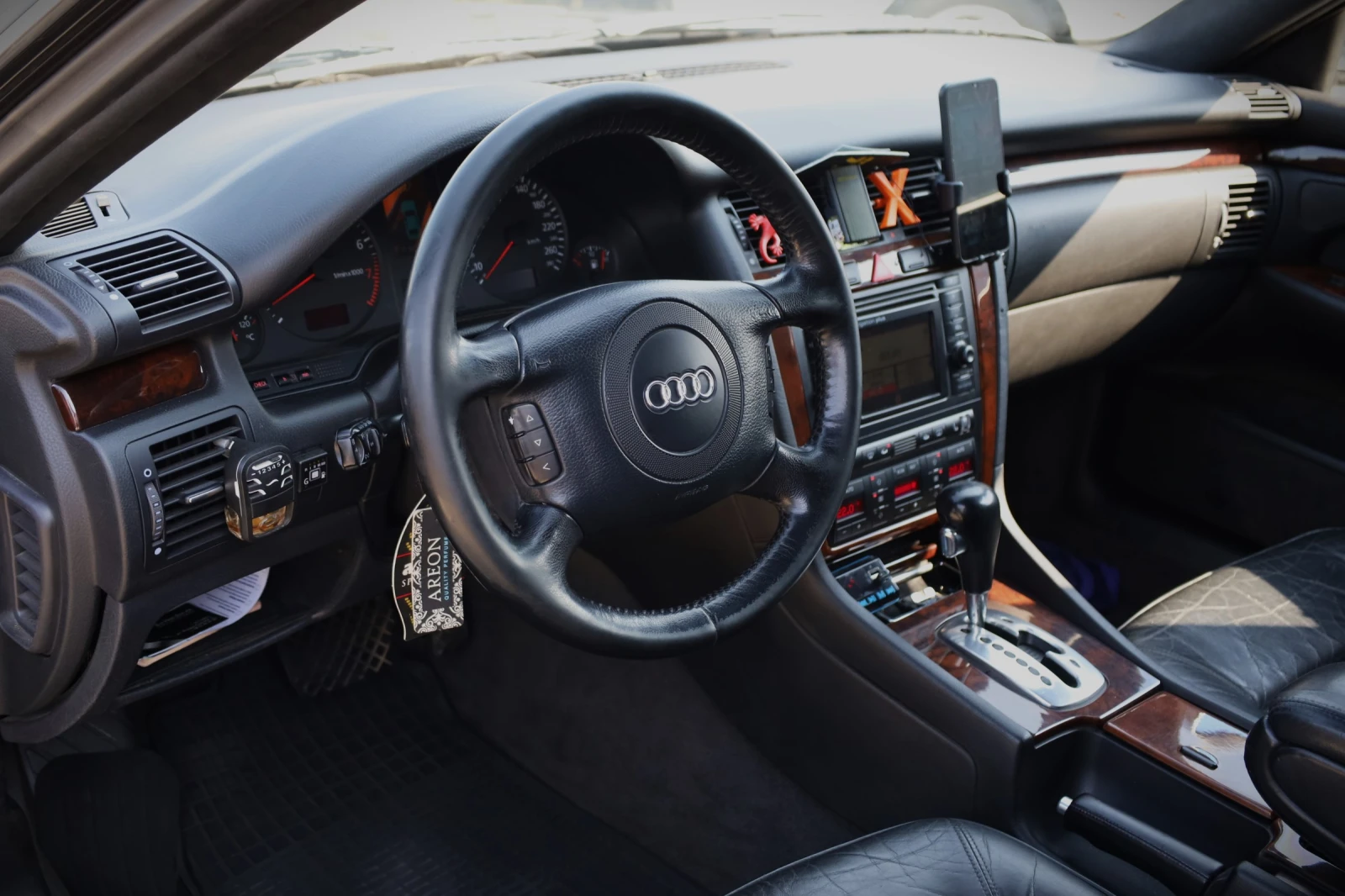 Audi A8 4.2 БЕНЗИН\ГАЗ, снимка 8 - Автомобили и джипове - 54820671