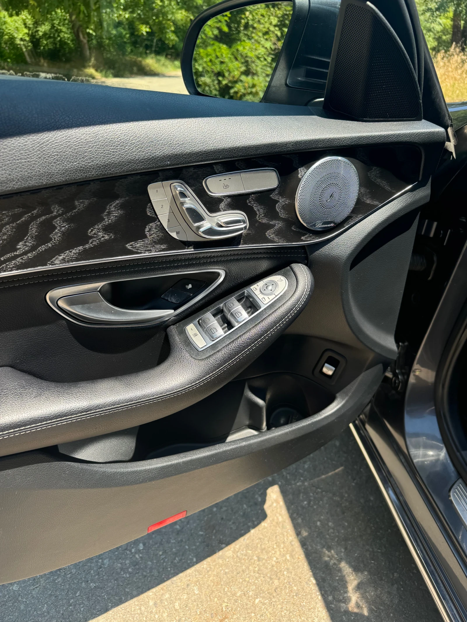 Mercedes-Benz C 300, снимка 5 - Автомобили и джипове - 55111484