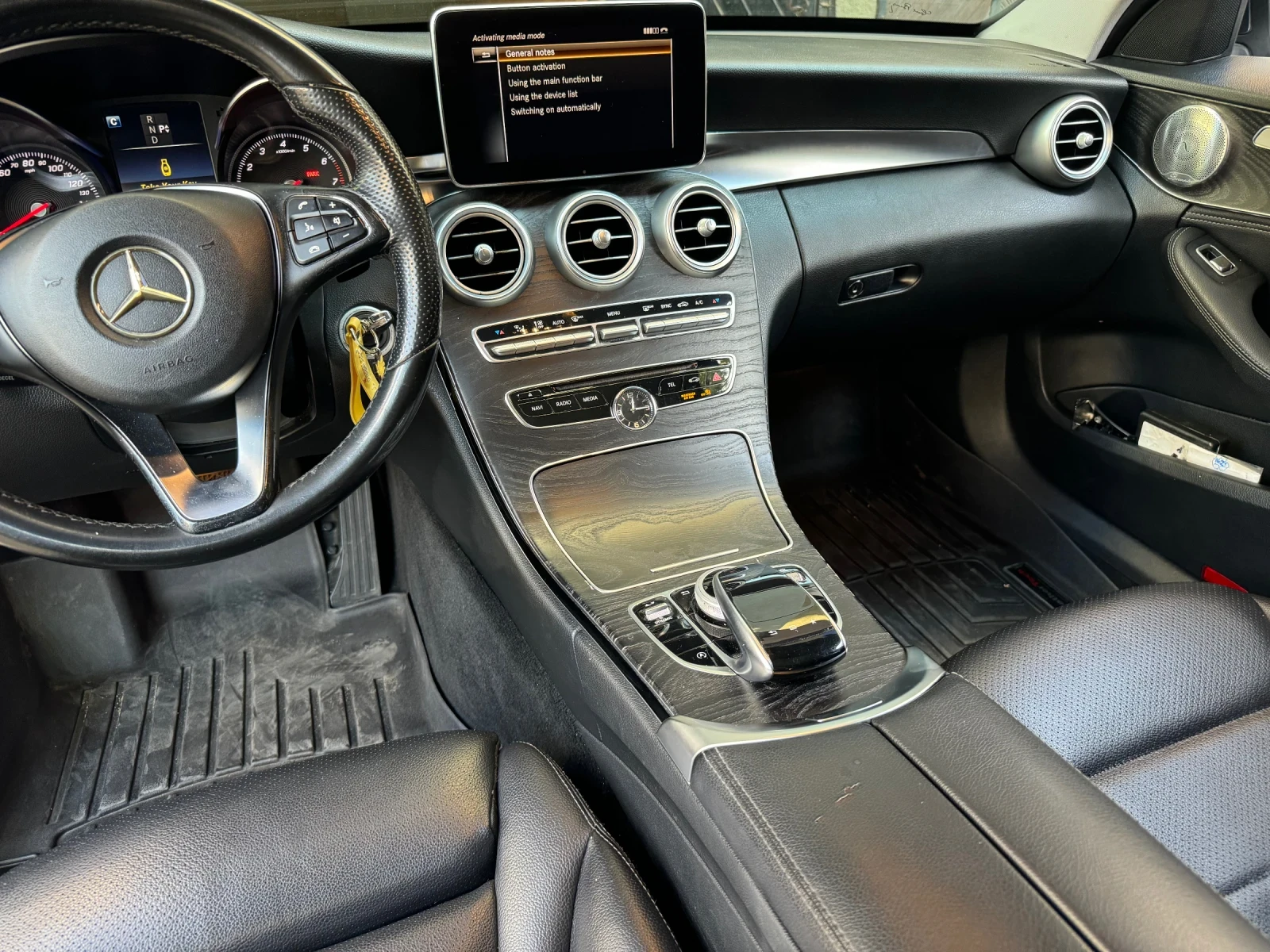 Mercedes-Benz C 300, снимка 14 - Автомобили и джипове - 55111484