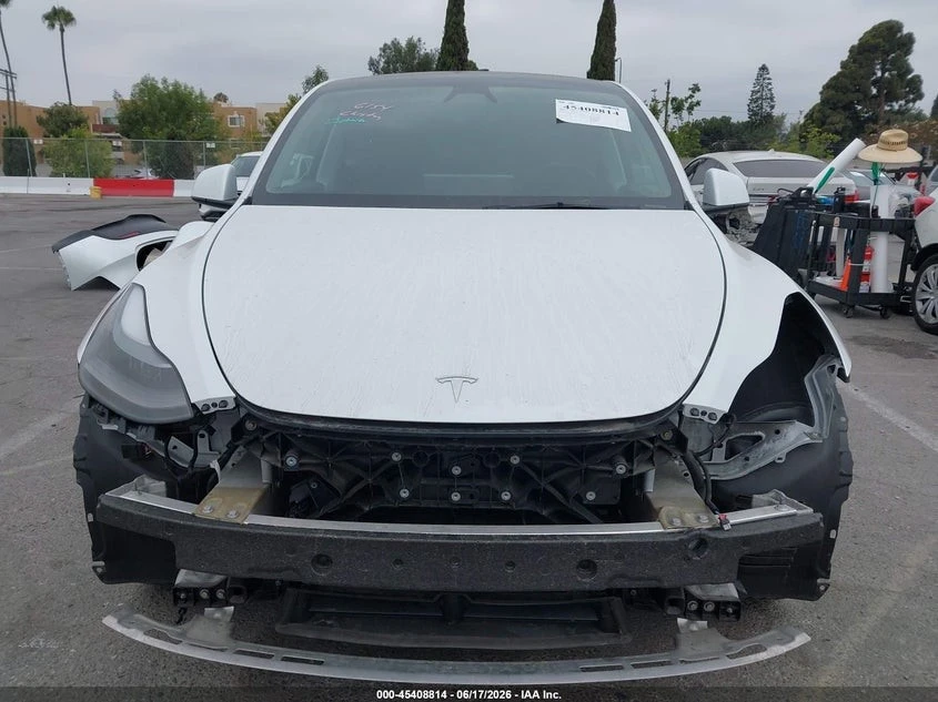 Tesla Model Y * LONG RANGE* DUAL MOTOR ALL-WHE* KEYLESS* Camera*, снимка 12 - Автомобили и джипове - 55375666