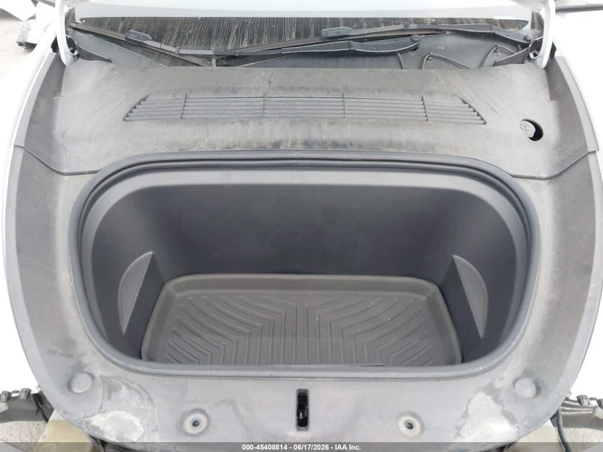 Tesla Model Y * LONG RANGE* DUAL MOTOR ALL-WHE* KEYLESS* Camera*, снимка 9 - Автомобили и джипове - 55375666