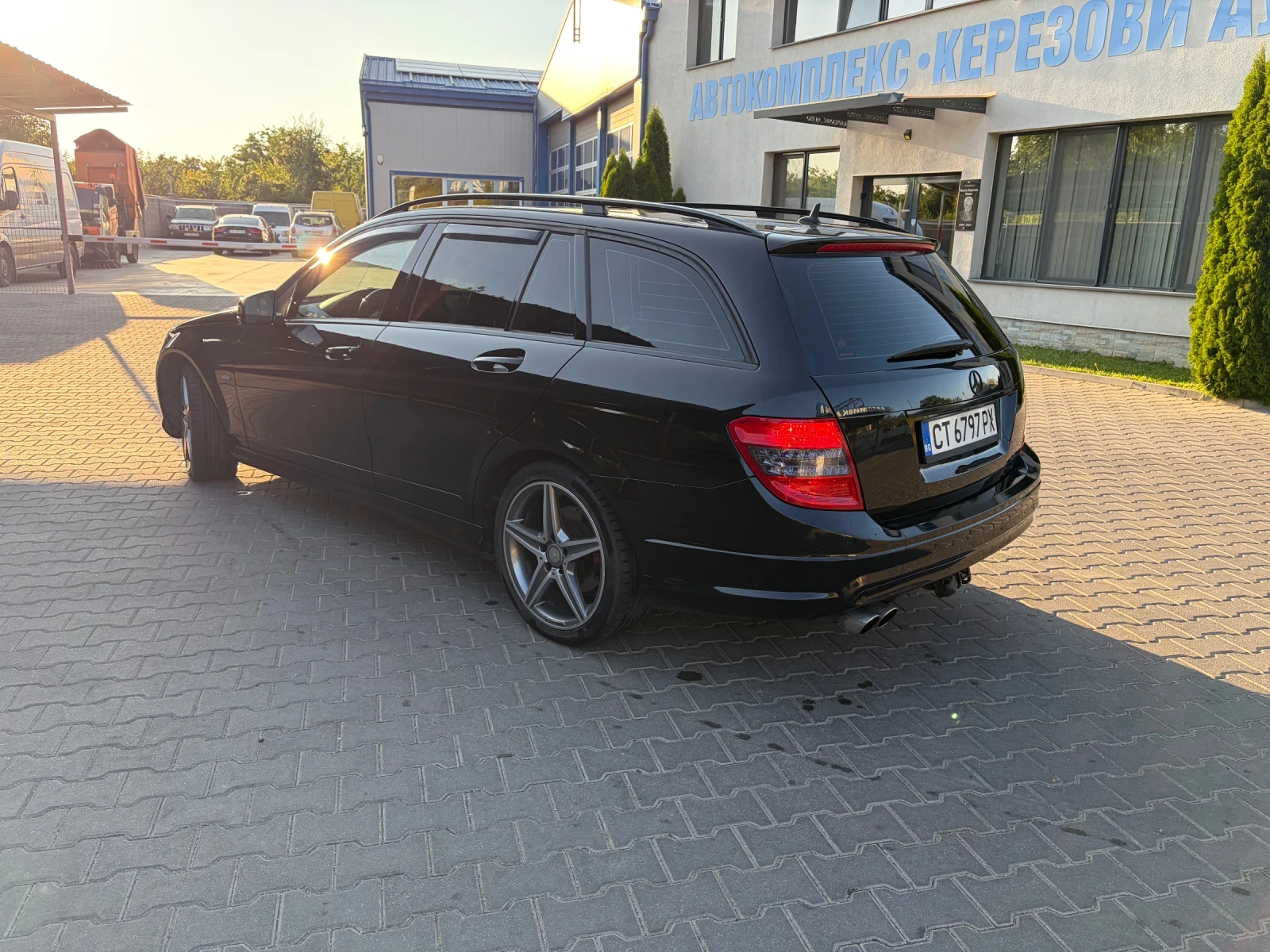 Mercedes-Benz C 220, снимка 5 - Автомобили и джипове - 55630393
