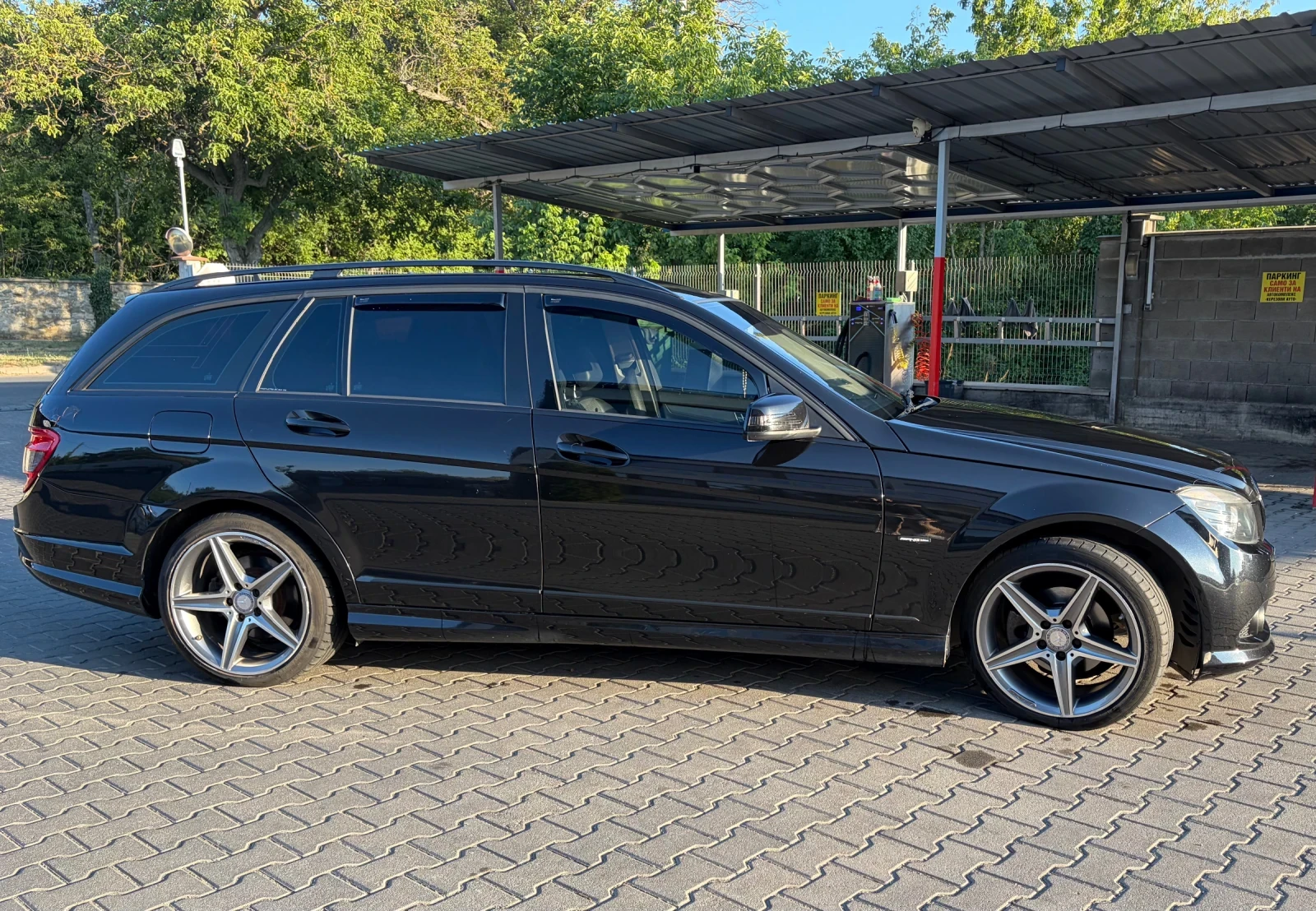 Mercedes-Benz C 220, снимка 3 - Автомобили и джипове - 55630393
