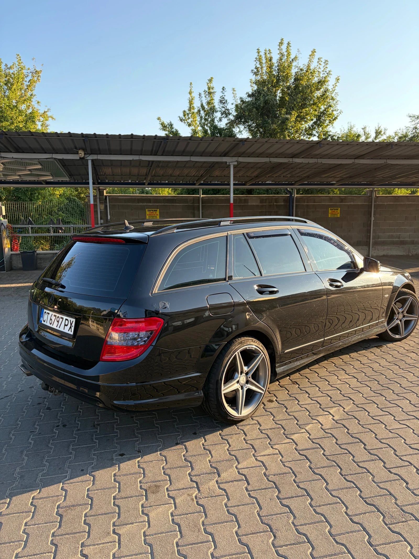 Mercedes-Benz C 220, снимка 4 - Автомобили и джипове - 55630393