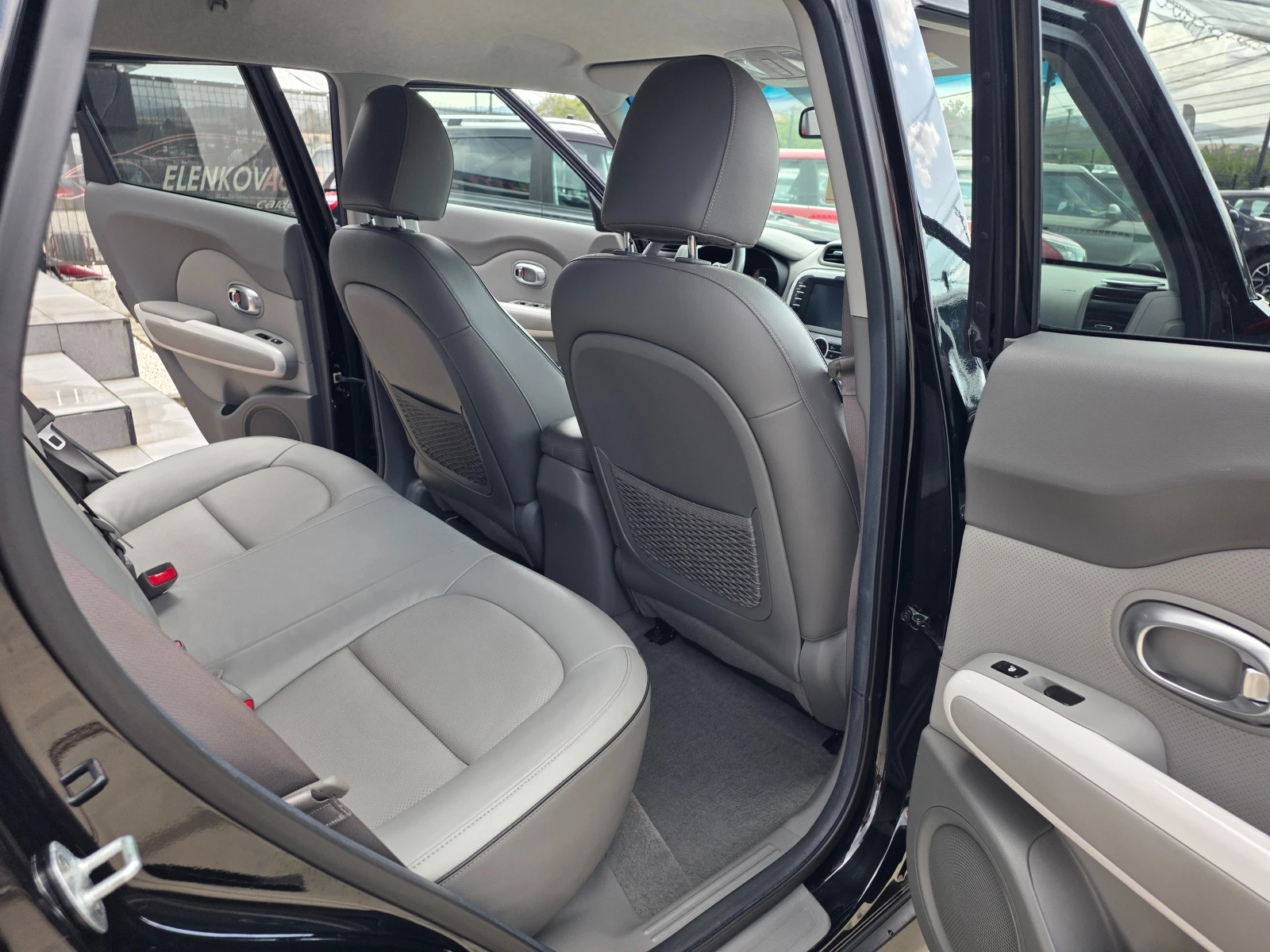 Kia Soul EKO ELECTRIC-ШВЕЙЦАРИЯ, снимка 13 - Автомобили и джипове - 55943778
