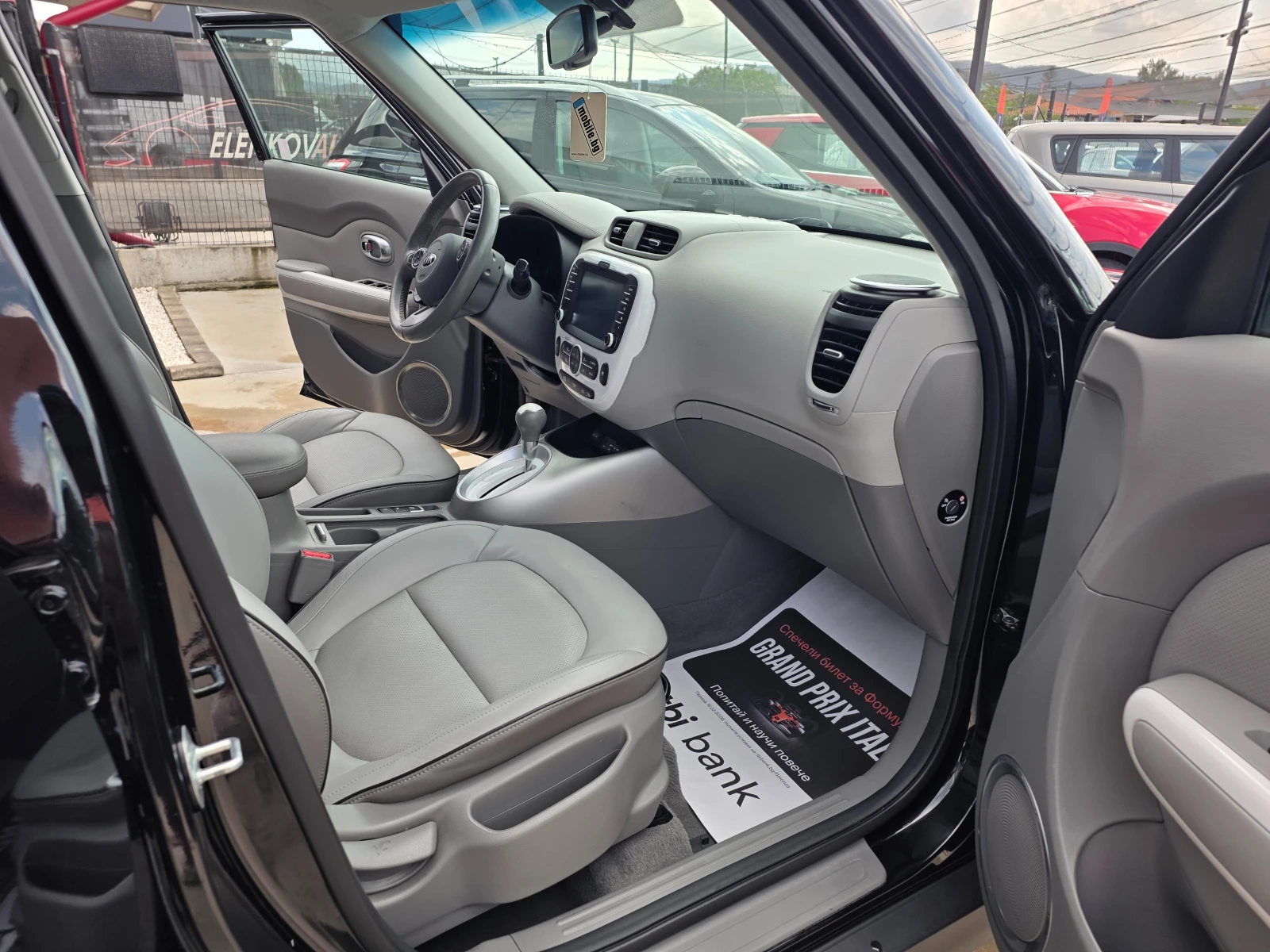 Kia Soul EKO ELECTRIC-ШВЕЙЦАРИЯ, снимка 11 - Автомобили и джипове - 55943778