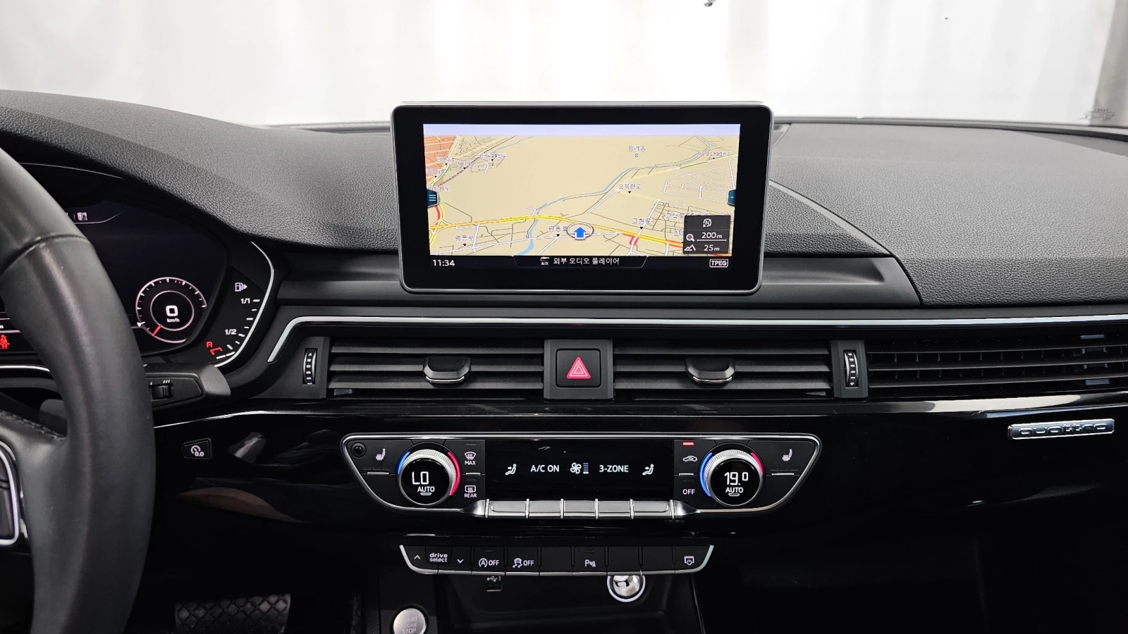Audi A5, снимка 13 - Автомобили и джипове - 55976851