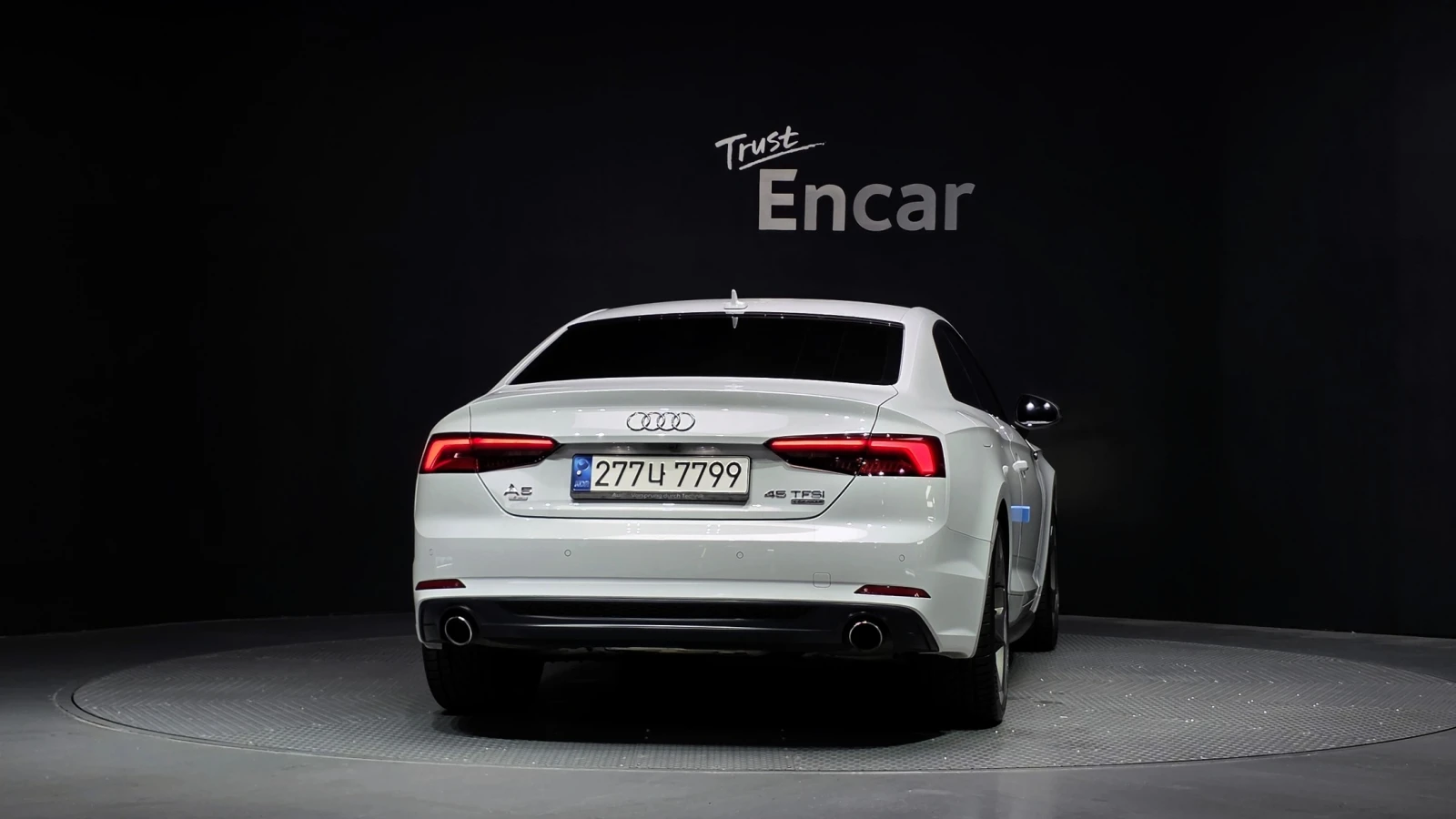 Audi A5, снимка 4 - Автомобили и джипове - 55976851