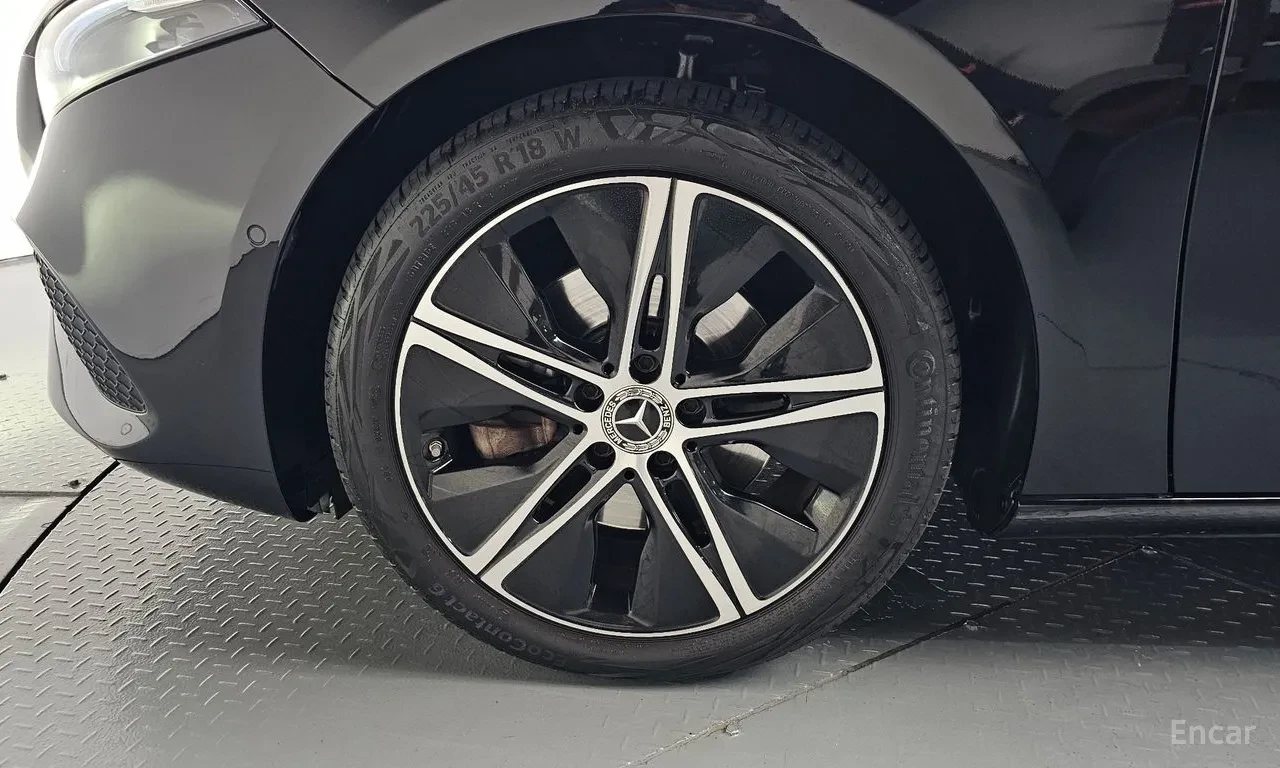 Mercedes-Benz A 220 * FACELIFT* 190�.�.* 8G-DCT* ������* �������* MEMO | Mobile.bg � ����������� 7