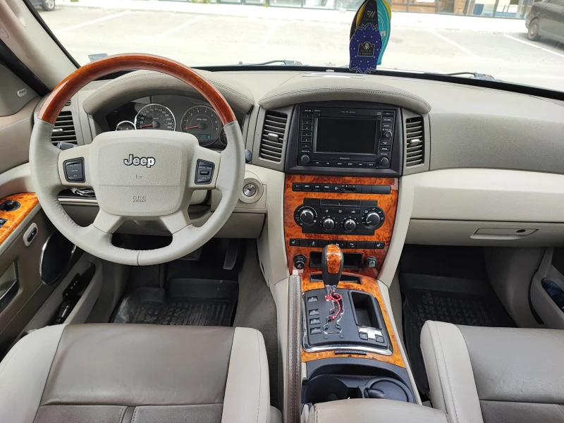 Jeep Grand cherokee, снимка 14 - Автомобили и джипове - 46367452