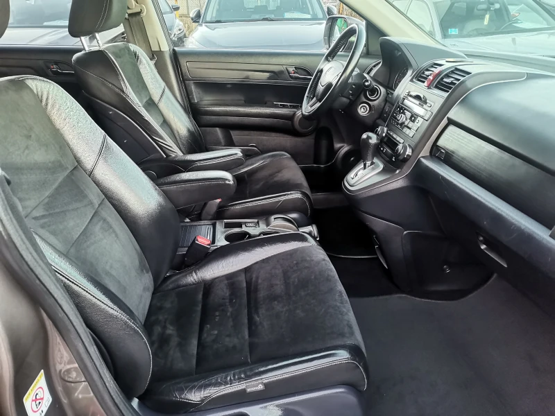 Honda Cr-v 2.2CTDI Executive 4x4, снимка 11 - Автомобили и джипове - 52712329