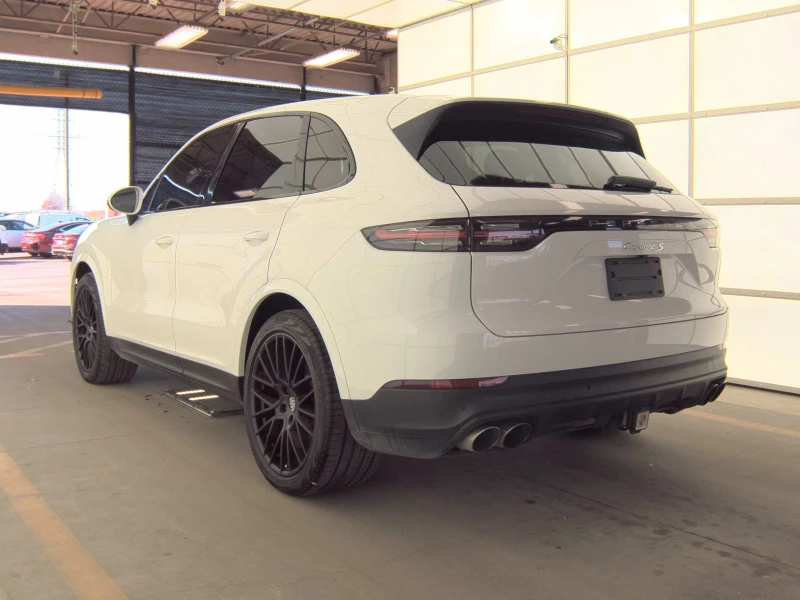 Porsche Cayenne, снимка 4 - Автомобили и джипове - 53433440