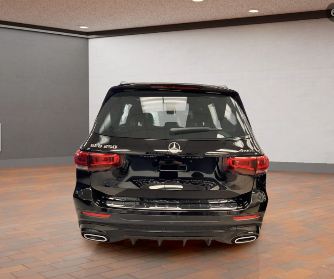 Mercedes-Benz GLB 4MATIC* PANO* CAMERA, снимка 3 - Автомобили и джипове - 53913792