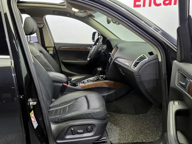 Audi Q5 3.0 TDI Quattro, снимка 10 - Автомобили и джипове - 55129967
