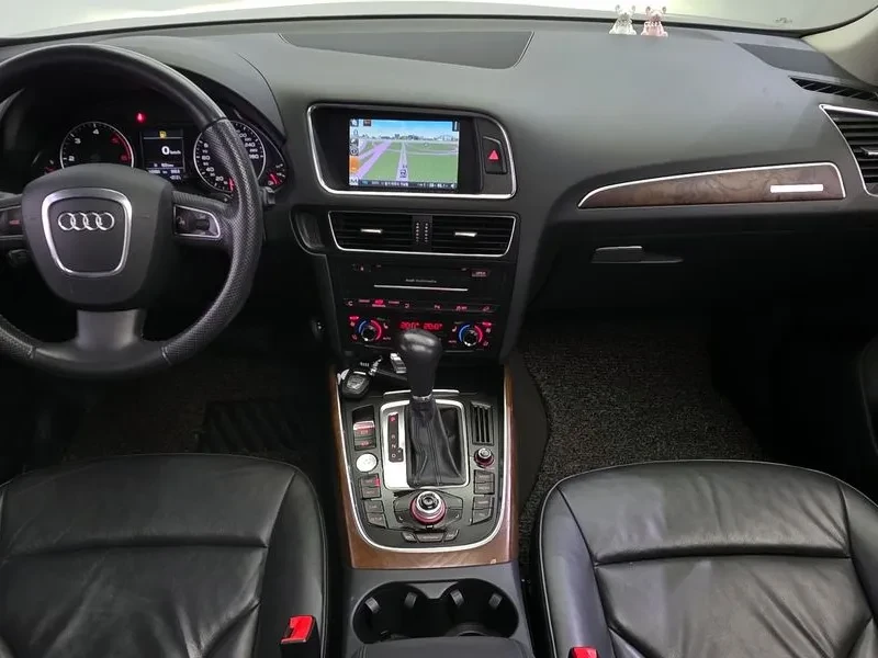 Audi Q5 3.0 TDI Quattro, снимка 7 - Автомобили и джипове - 55129967