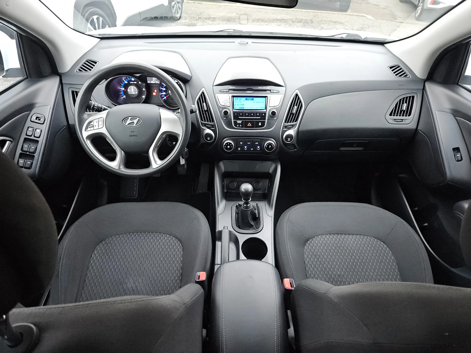 Hyundai IX35 1.7CRDI/BLACK FRIDAY/116k.c/6ск/БЛУТУТ/EURO 5/ТОП - изображение 10