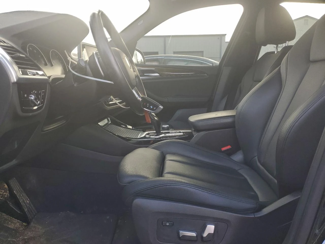 BMW X3 XDRIVE30I - изображение 8