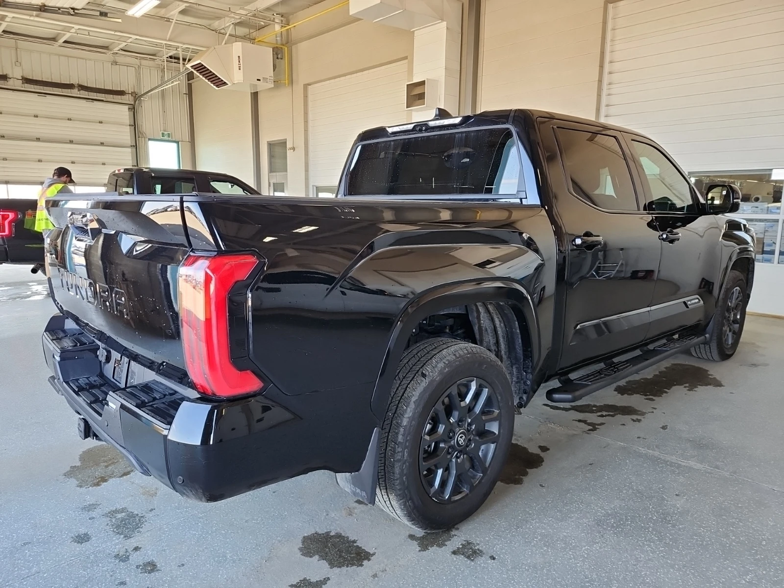 Toyota Tundra  4WD Platinum CrewMax, снимка 5 - Автомобили и джипове - 54477045