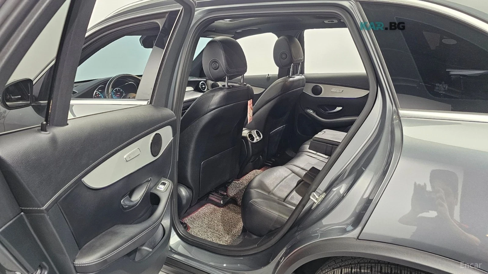 Mercedes-Benz GLC 220 * 220 d AMG Line* АВТОКРЕДИТ БЕЗ ПЪРВОНАЧАЛНА* , снимка 16 - Автомобили и джипове - 55043132