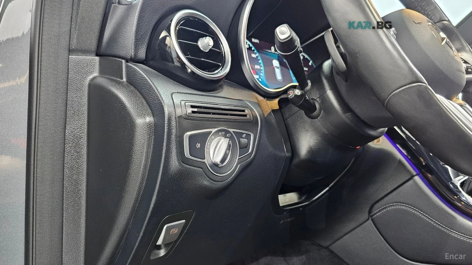 Mercedes-Benz GLC 220 * 220 d AMG Line* АВТОКРЕДИТ БЕЗ ПЪРВОНАЧАЛНА* , снимка 12 - Автомобили и джипове - 55043132