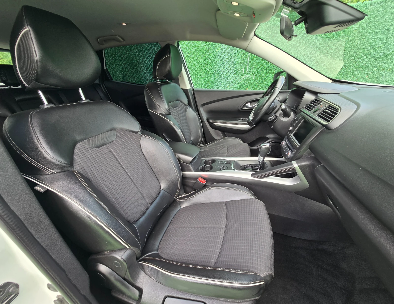 Renault Kadjar 1.5dci* 110кс* LЕвро-6* 87000км* AUTOMATIC, снимка 11 - Автомобили и джипове - 55226037