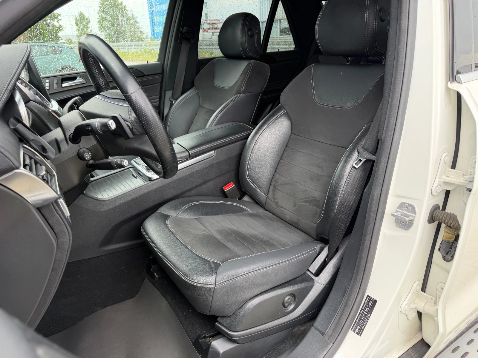 Mercedes-Benz ML 350 AMG-ПАНОРАМА-КАМЕРА-ПОДГРЕВ-DISTRONIC-360-КАМЕРИ-, снимка 10 - Автомобили и джипове - 55281824