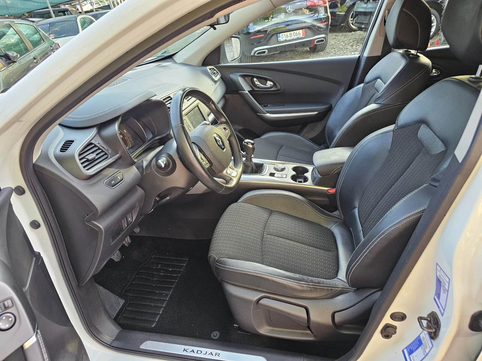 Renault Kadjar 1.6DCI* 4WD* FULL, снимка 11 - Автомобили и джипове - 55584097