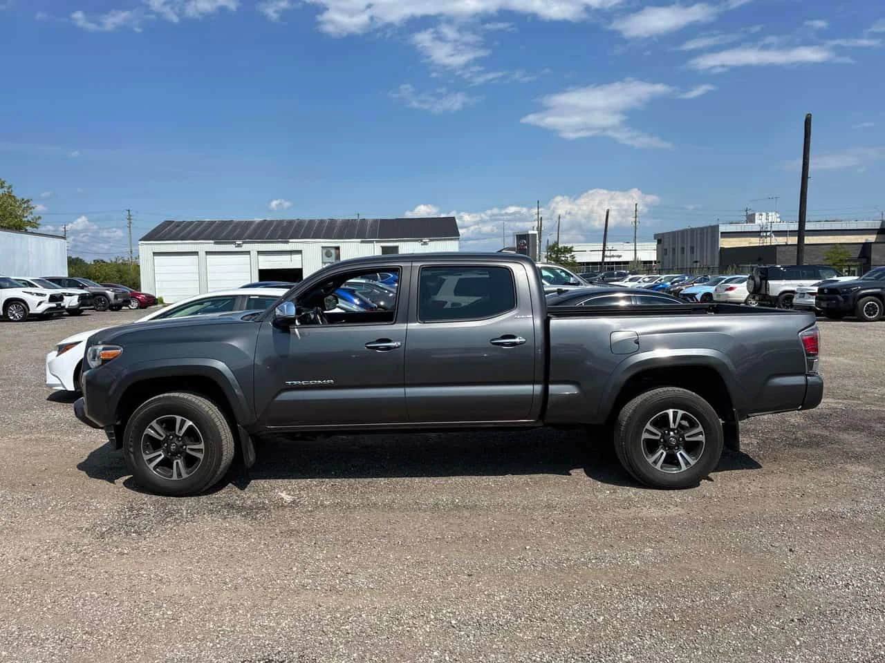 Toyota Tacoma * Limited * АВТОКРЕДИТ БЕЗ ПЪРВОНАЧАЛНА ВНОСКА* , снимка 2 - Автомобили и джипове - 55680394