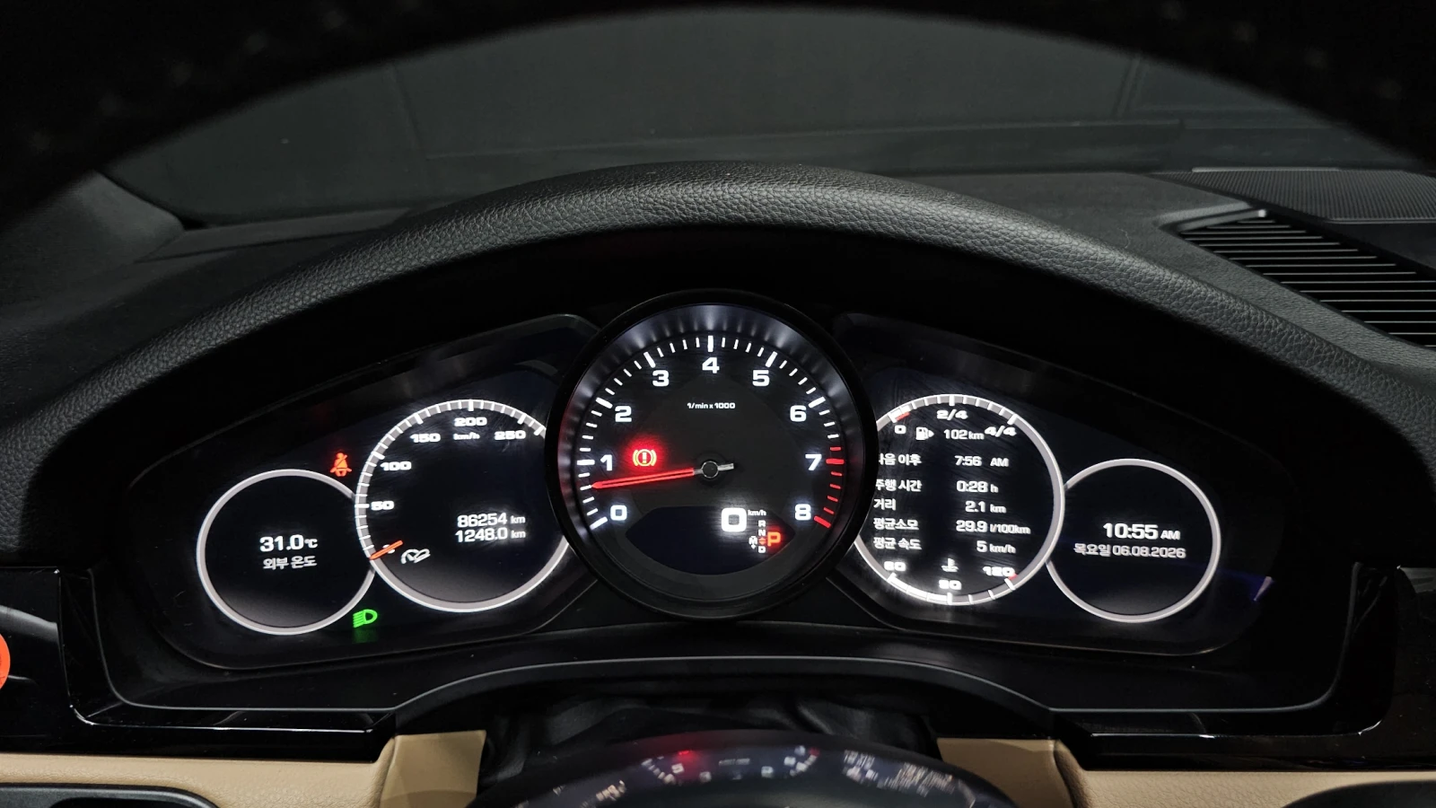 Porsche Cayenne 360* ЕЛ. БАГАЖНИК* ПОДГРЕВ ВОЛАН* ЛЮК* КРАЙНА ЦЕНА, снимка 8 - Автомобили и джипове - 55839258